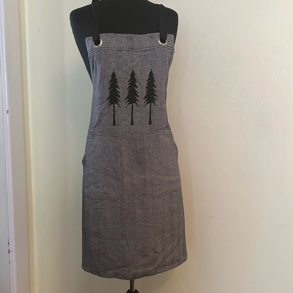 Ohana Steamboat Springs 100% cotton canvas three tree apron, new without tags